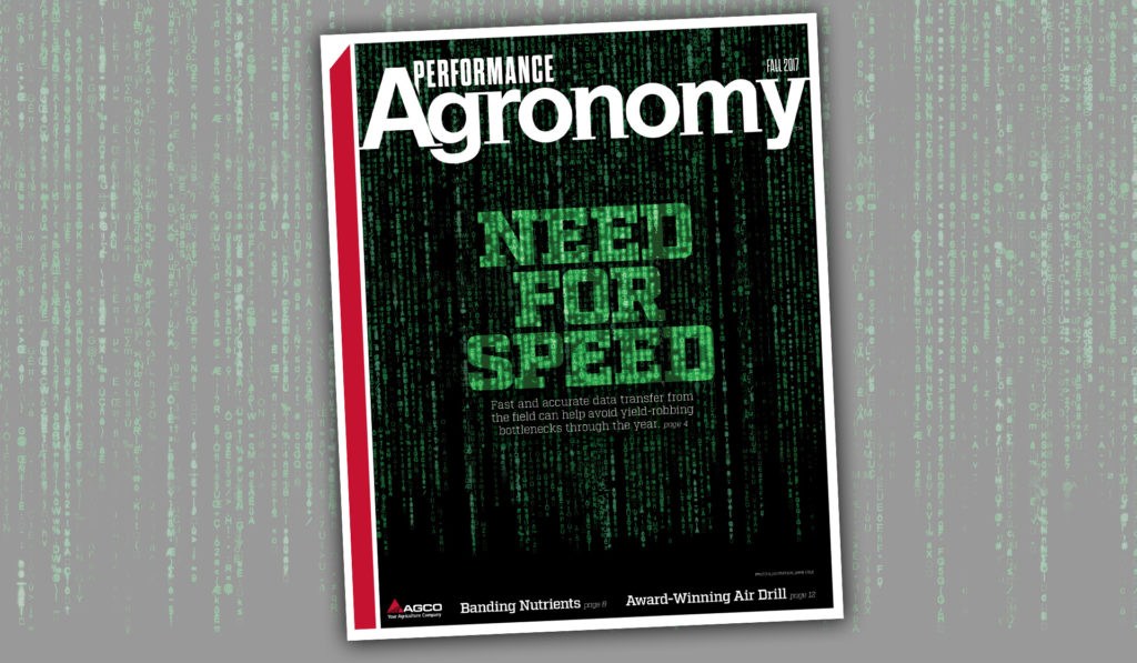 2017年秋季高科技封面《AGCO绩效农学》一期，带有数据流图像。